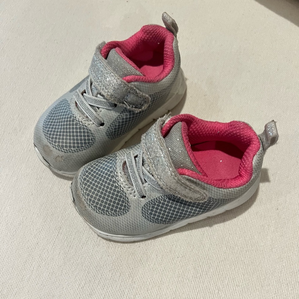 target  gently used Velcro tennis shoes